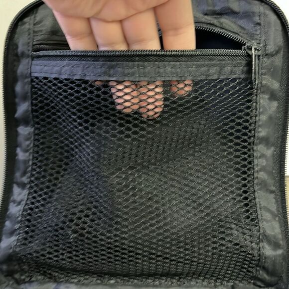 Unbranded Black Travel Toiletries Hanging Bag Hook and Loop Removable Component - Picture 5 of 13